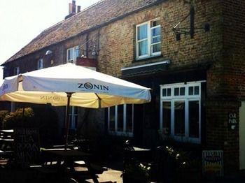 Hôtel The Northbrook Arms à Micheldever Extérieur photo